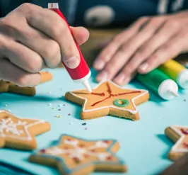 cookie-decorating