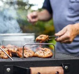 senior_grill_chicken