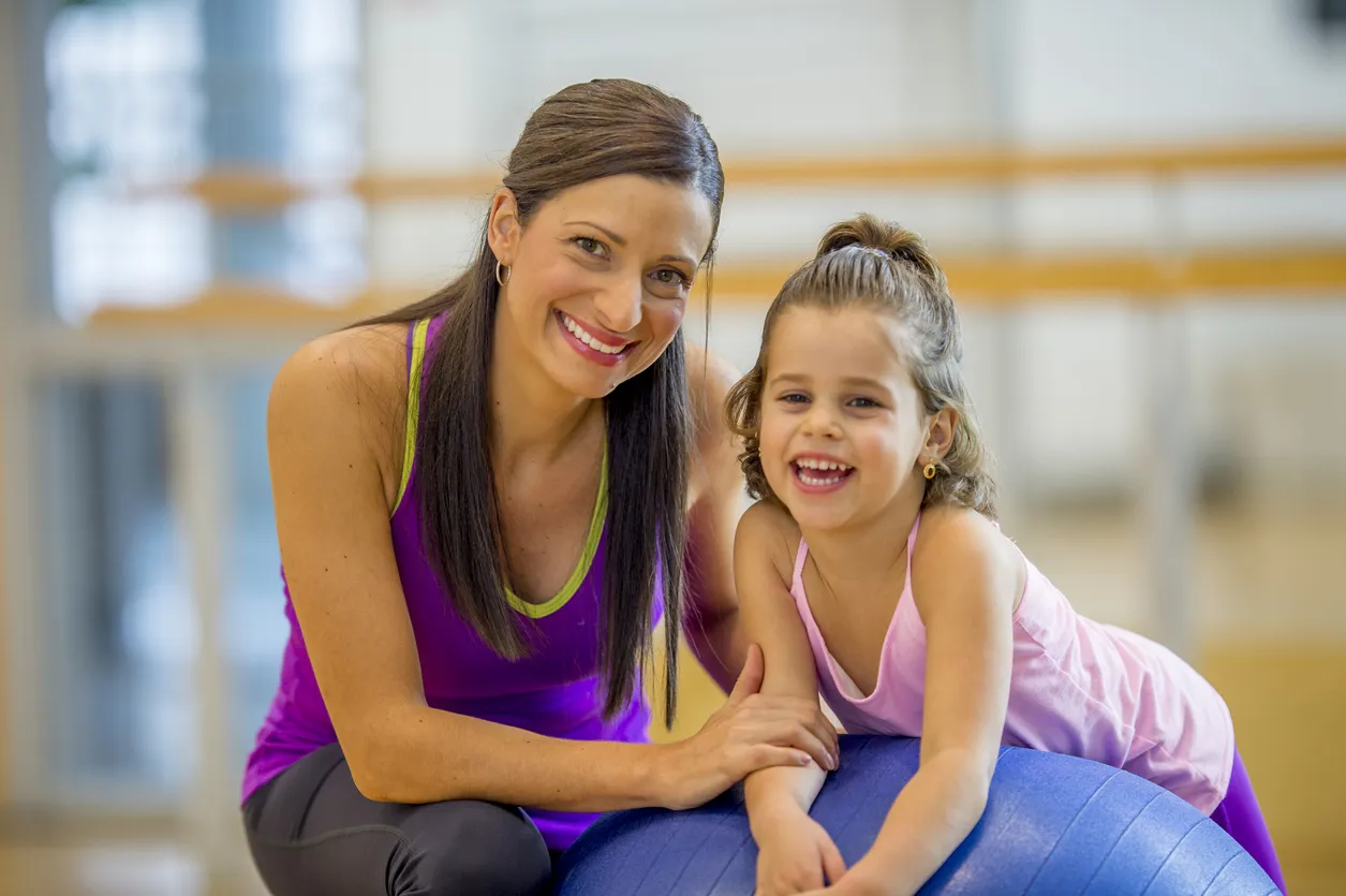 231027 iStock FAMILY