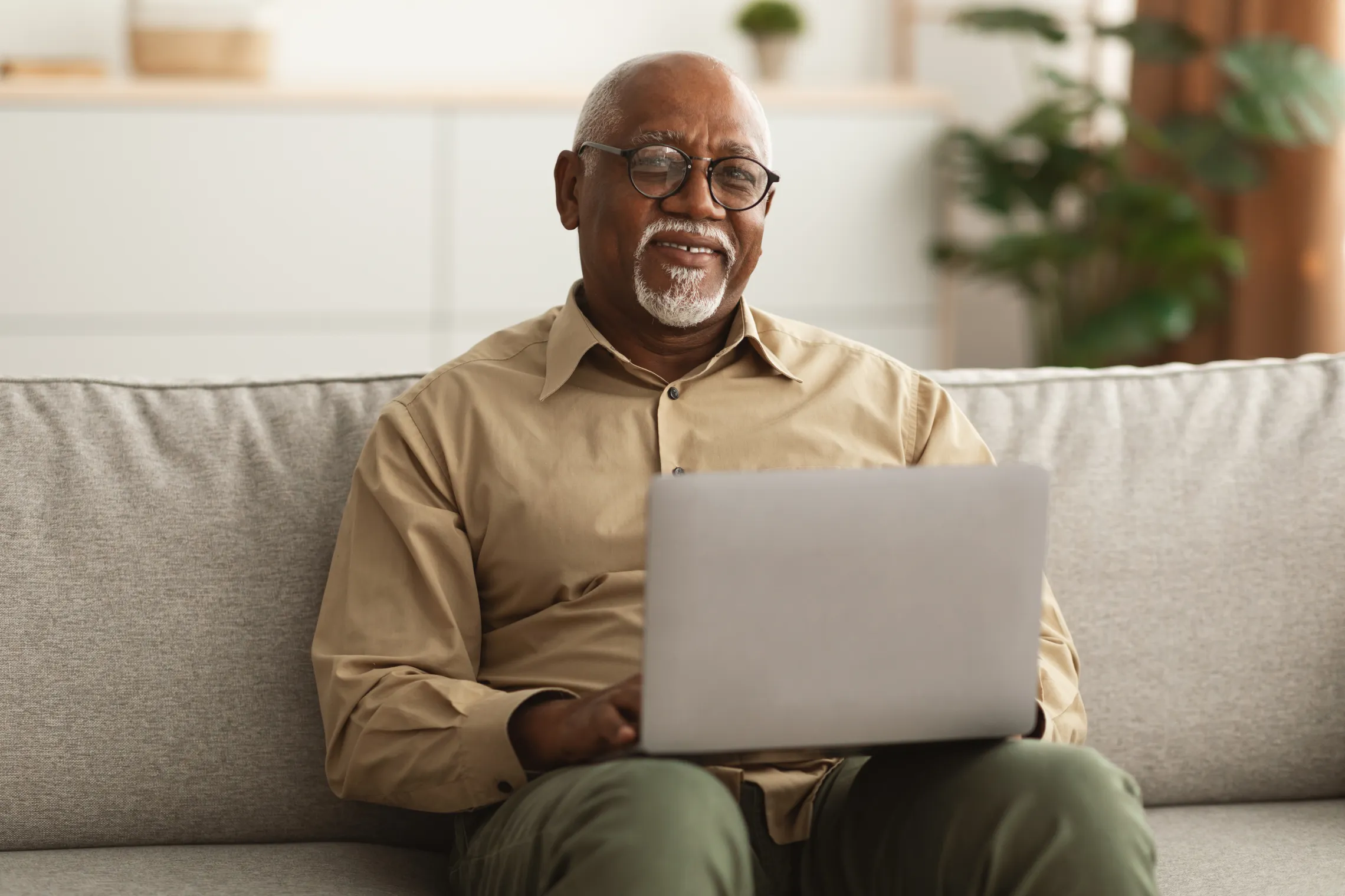 Computer senior ADOBE