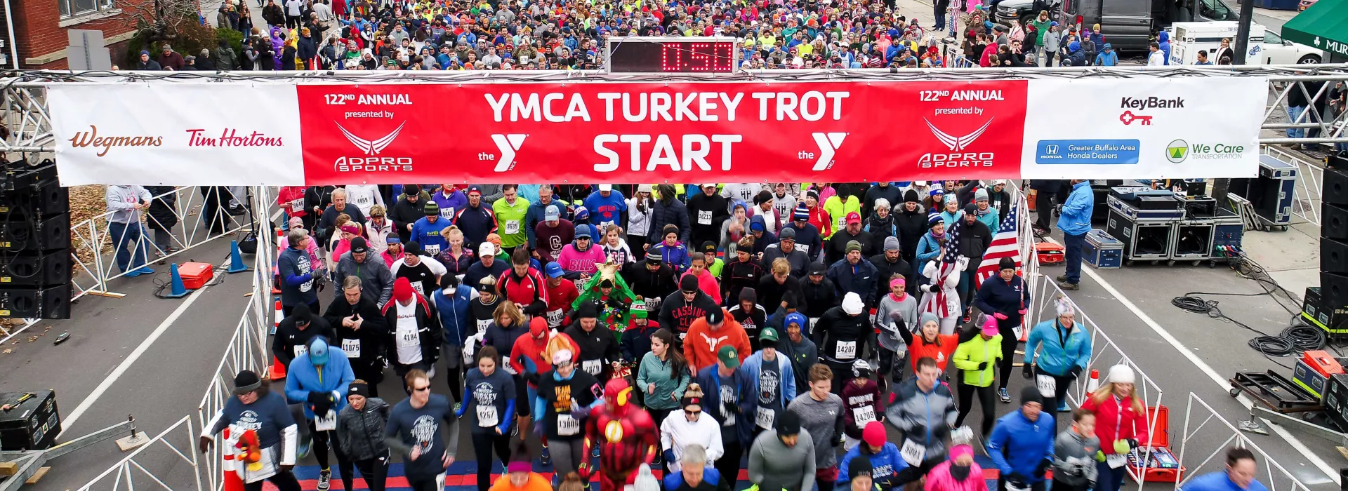 YMCA Turkey Trot starting line