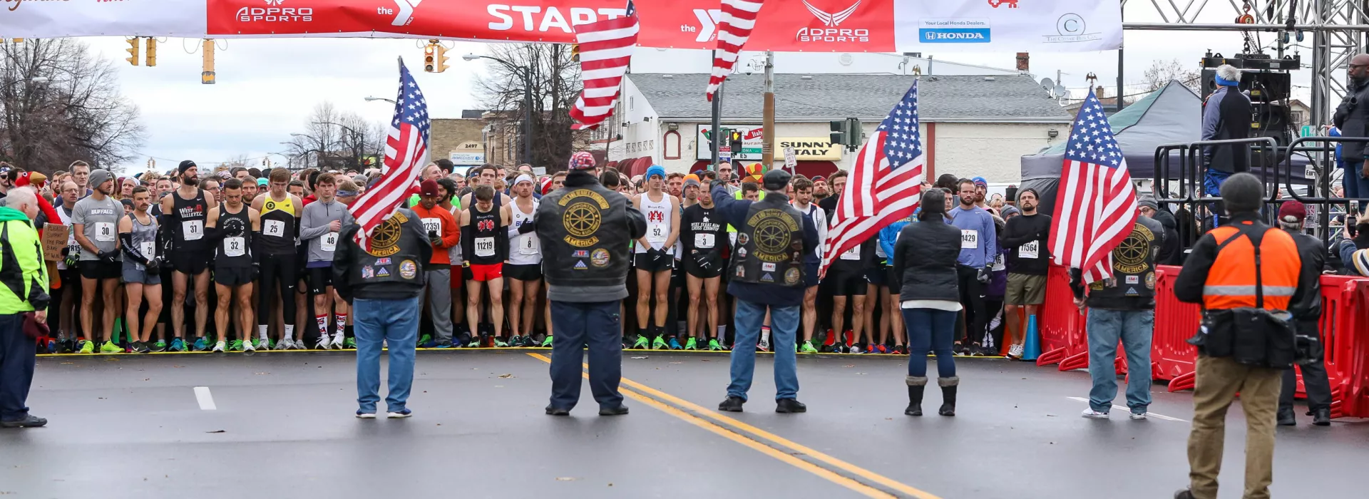 Turkey Trot starting line